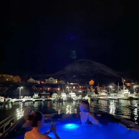Holiday home Astabrygga - Lofoten Jacuzzi