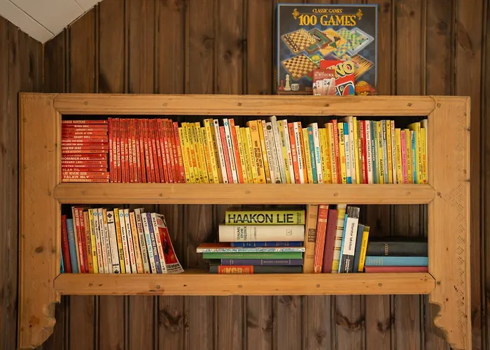 Astabrygga - Lofoten Jacuzzi Semesterbostad *